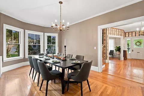 Dining - 252 Main St, Fairhaven, MA 02719 photo 2 of 3