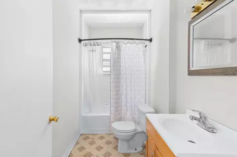 Bath - 84 Cory St, Fall River, MA 02720 photo 1 of 4