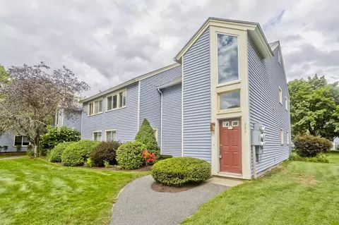 551 Nassau Dr #551, Springfield, MA 01129