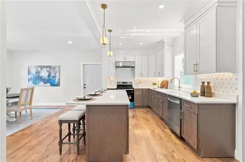 Kitchen - 515 Gaskill St, Woonsocket, RI 02895 photo 5 of 5