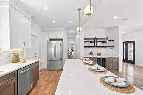 Kitchen - 515 Gaskill St, Woonsocket, RI 02895 photo 3 of 5