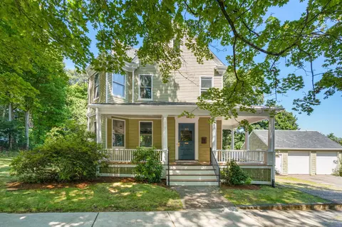 305 Central St, Auburndale, MA 02466