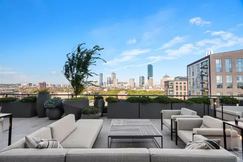 380 Harrison Ave #12-J, Boston, MA 02118