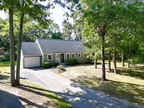 9 Megansett Dr #9, Plymouth, MA 02360