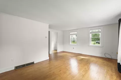 Living - 200 Great Neck Rd, Wareham, MA 02571 photo 5 of 5