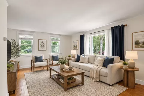 Living - 200 Great Neck Rd, Wareham, MA 02571 photo 3 of 5