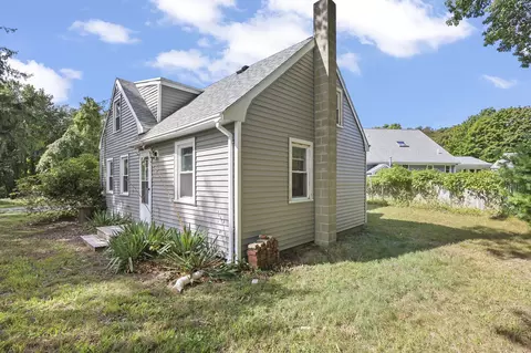 Exterior - 200 Great Neck Rd, Wareham, MA 02571 photo 2 of 3