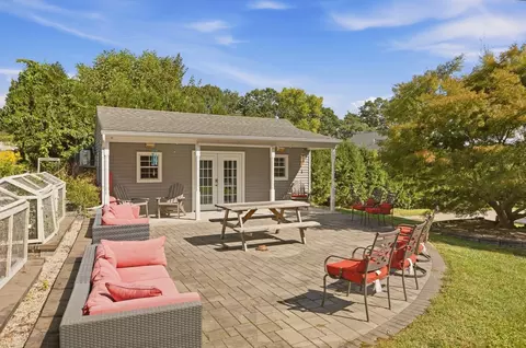 Exterior - 33 Flores, Fall River, MA 02721 photo 4 of 4
