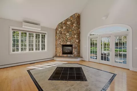 Living - 33 Flores, Fall River, MA 02721 photo 1 of 4