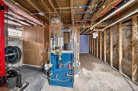 Entry Way - 222 Albion St, Fall River, MA 02723 photo 5 of 5