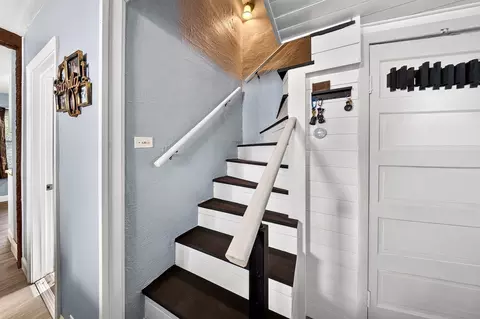 Entry Way - 222 Albion St, Fall River, MA 02723 photo 4 of 5