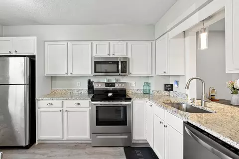 41 Foundry #21-3, Easton, MA 02375