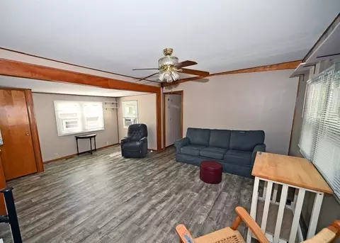 Living - 8 Timber Ln, Wareham, MA 02576 photo 2 of 5