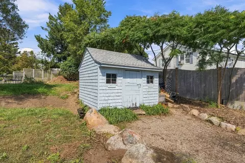 Exterior - 13 High Popples Rd, Gloucester, MA 01930 photo 7 of 10