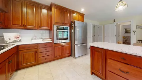Kitchen - 6 Phalen St, Acton, MA 01720 photo 2 of 2