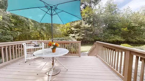 Exterior - 6 Phalen St, Acton, MA 01720 photo 4 of 5
