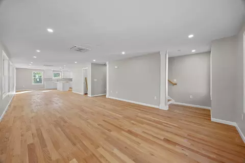 Living - 17 Crosby St #B, Webster, MA 01570 photo 3 of 11