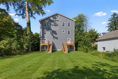 Exterior - 17 Crosby St #B, Webster, MA 01570 photo 2 of 6