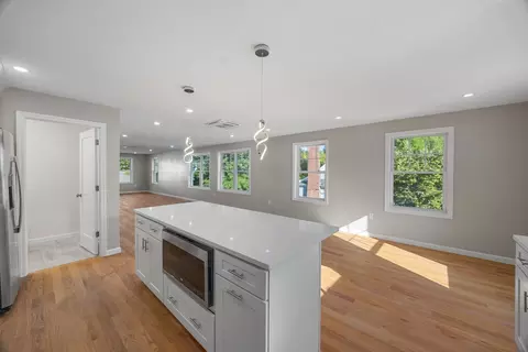 Living - 17 Crosby St #B, Webster, MA 01570 photo 6 of 11