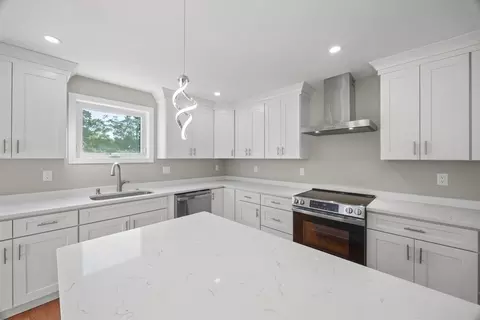 Kitchen - 17 Crosby St #B, Webster, MA 01570 photo 1 of 3