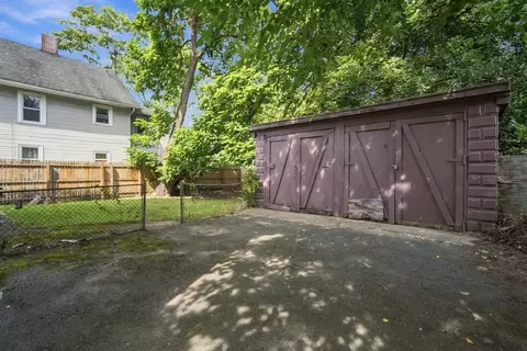 Exterior - 50 Orange St, Springfield, MA 01108 photo 4 of 5