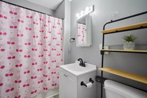 Bath - 50 Orange St, Springfield, MA 01108 photo 1 of 1