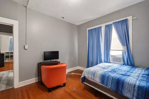 Bedroom - 50 Orange St, Springfield, MA 01108 photo 1 of 6