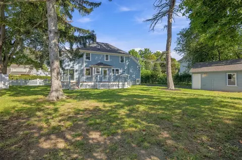 Exterior - 74 Tedesco St, Marblehead, MA 01945 photo 6 of 7