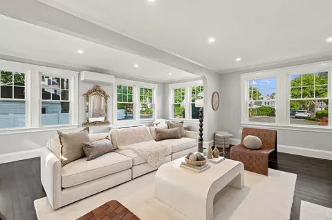 Living - 74 Tedesco St, Marblehead, MA 01945 photo 2 of 2