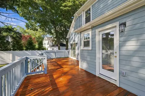 Exterior - 74 Tedesco St, Marblehead, MA 01945 photo 4 of 7