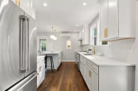 Kitchen - 74 Tedesco St, Marblehead, MA 01945 photo 3 of 3