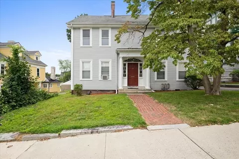 Exterior - 36 Cedar St, Worcester, MA 01609 photo 6 of 14