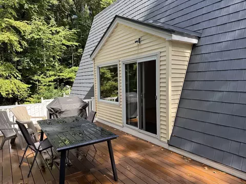 Exterior - 121 Copperfield Rd, Worcester, MA 01602 photo 3 of 6