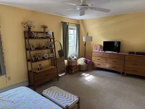 Bedroom - 121 Copperfield Rd, Worcester, MA 01602 photo 2 of 7