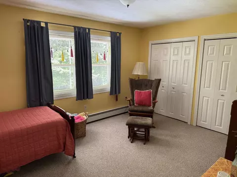 Bedroom - 121 Copperfield Rd, Worcester, MA 01602 photo 5 of 7