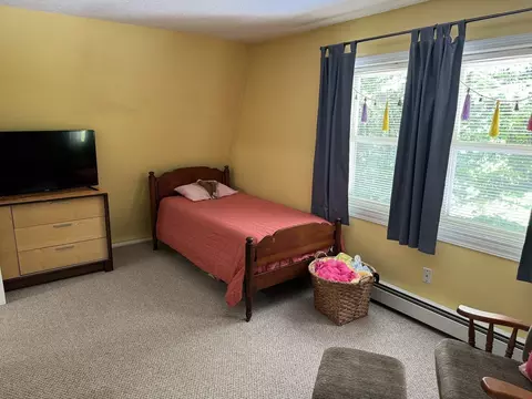 Bedroom - 121 Copperfield Rd, Worcester, MA 01602 photo 6 of 7