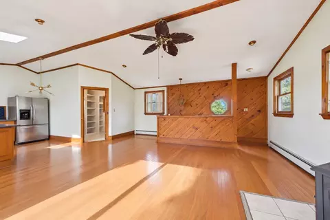 Living - 9 Reservation Rd, Fairhaven, MA 02719 photo 2 of 7