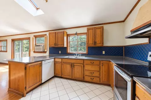 Kitchen - 9 Reservation Rd, Fairhaven, MA 02719 photo 2 of 2