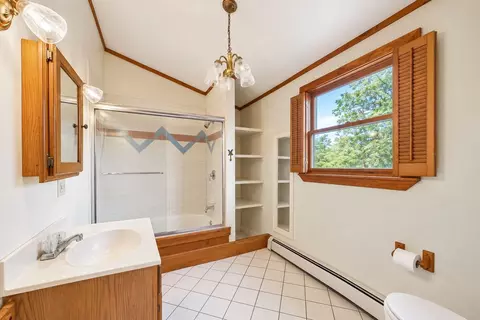 Bath - 9 Reservation Rd, Fairhaven, MA 02719 photo 1 of 2