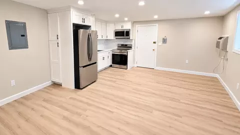 57 Sylvan #2A, Danvers, MA 01923 photo 2
