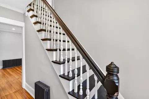 Entry Way - 148 Center St, Ashburnham, MA 01430 photo 4 of 5