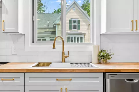 Kitchen - 148 Center St, Ashburnham, MA 01430 photo 2 of 3