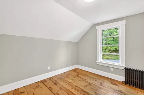 Bedroom - 148 Center St, Ashburnham, MA 01430 photo 4 of 10