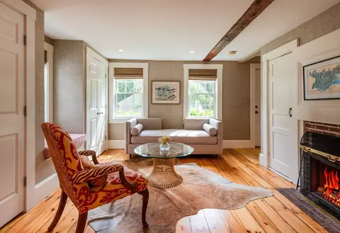 Living - 243 Cutler Rd, Hamilton, MA 01982 photo 3 of 5