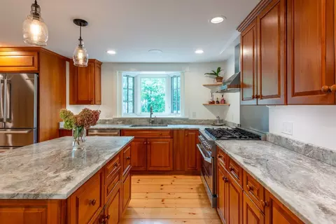 Kitchen - 243 Cutler Rd, Hamilton, MA 01982 photo 2 of 4