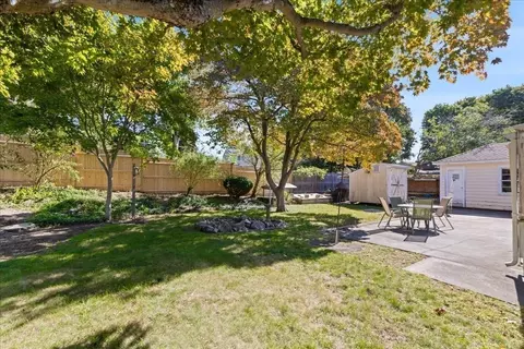 Exterior - 4 Oakhurst Rd, Beverly, MA 01915 photo 5 of 8