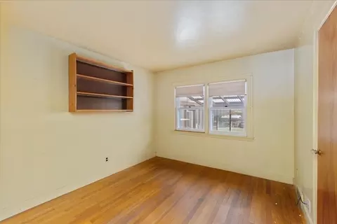 Bedroom - 4 Oakhurst Rd, Beverly, MA 01915 photo 2 of 9