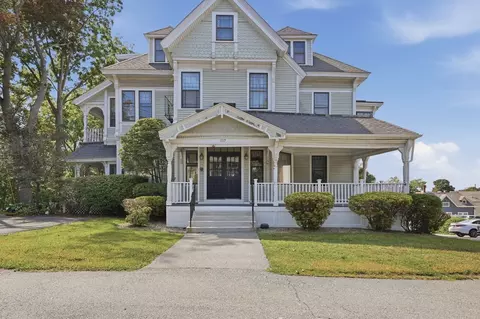 157 Nesmith St #9, Lowell, MA 01852
