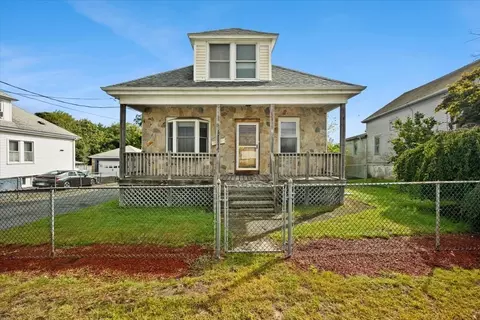 898 Church St, New Bedford, MA 02745