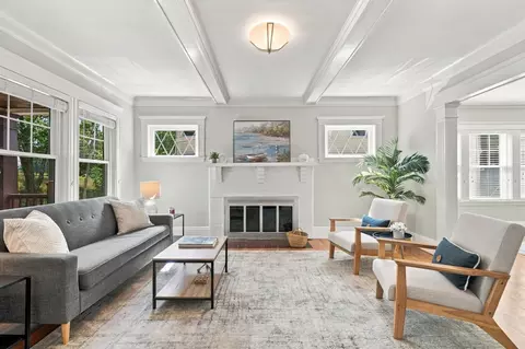 130 Oakley Rd #130, Belmont, MA 02478